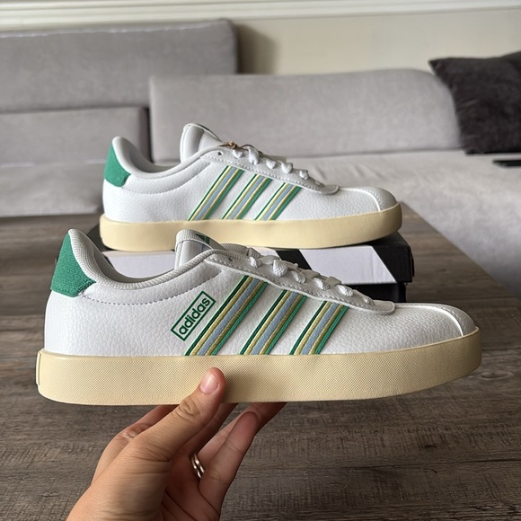 NWT Adidas Women's VL Court 3.0 Shoes - JQ7313 - Picture 14 of 14